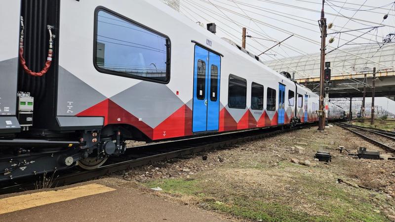 Primul tren electric achiziționat de România în ultimele două decenii întâmpină întârzieri în circulația cu pasageri