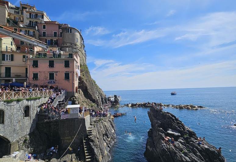 FOTO Dacă doriți o alternativă la Grecia, Toscana este alegerea perfectă: mare, plaje, câteva drumeții în Cinque Terre, mici Veneții, bere, pizza și poate poke bowl.