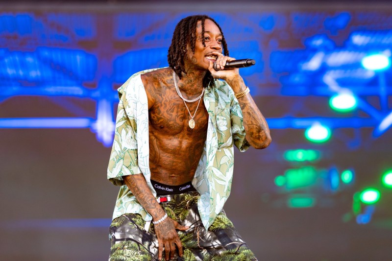 Reacția lui Wiz Khalifa după incidentul pe scenă la festivalul de la Costinești: „Au fost foarte respectuoși și m-au lăsat să plec” / Rapperul este cercetat pentru dețineri de droguri / Declarațiile organizatorilor festivalului „Beach, please!”