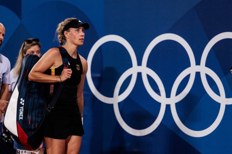 Tenis la Jocurile Olimpice: Angelique Kerber își încheie cariera după o înfrângere în sferturi în fața lui Qinwen Zheng