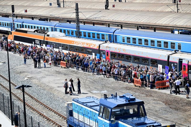 Trenurile cu viteză mare, aproape de România, într-o țară de dimensiuni reduse, dar cu o densă rețea feroviară