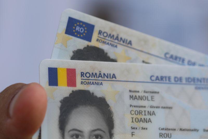 Teste finale pentru noua Carte electronică de identitate: Ce îmbunătățiri aduce cipul, termene de emitere și utilizări posibile