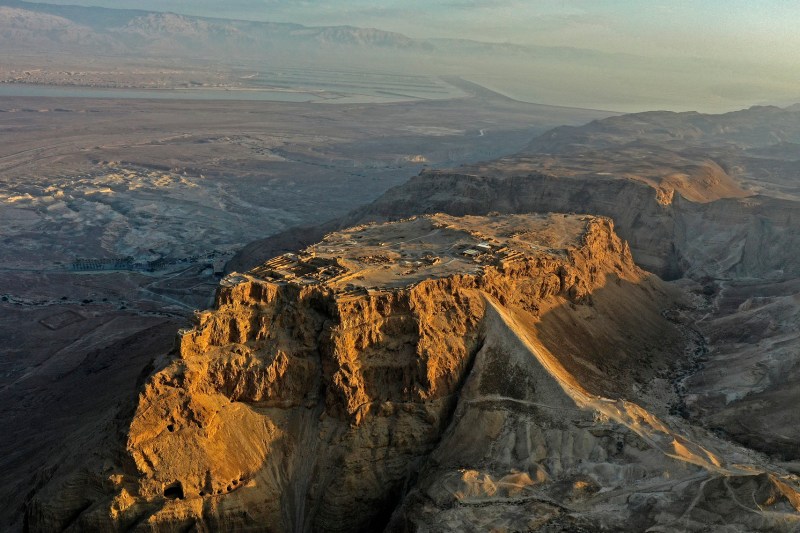 Controversele asediului de la Masada, un simbol emblematic al istoriei israeliene, suscită dezbateri chiar între arheologi din Tel Aviv