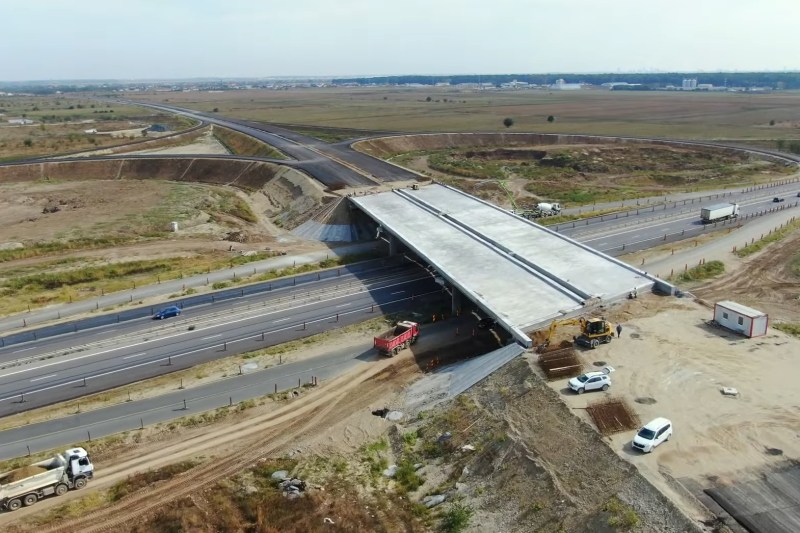 VIDEO Actualizarea stadiului nodului rutier între A0 și A1 în construcție lângă București: Constructorul grec întâmpină întârzieri, iar deschiderea lotului în acest an devine improbabilă