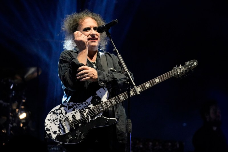 The Cure lansează un nou single după o pauză de 16 ani