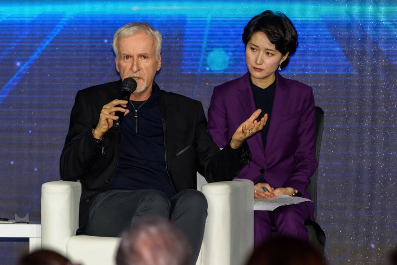 James Cameron avertizează asupra riscurilor pe care le prezintă giganții tehnologiei în dezvoltarea A.I.: „Veți trăi într-o lume pe care nu ați votat-o”