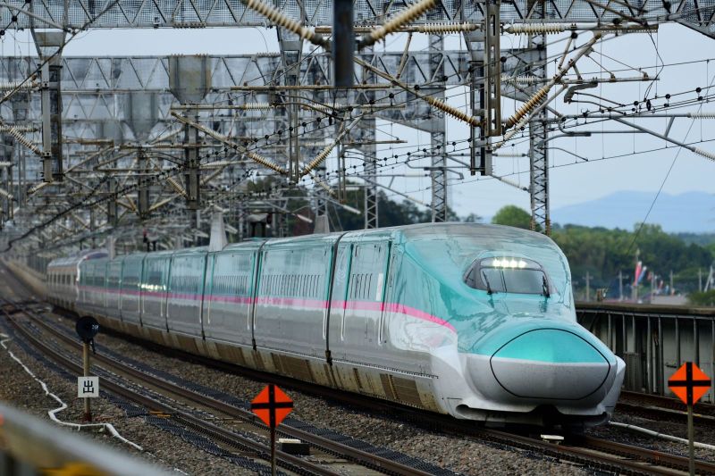 60 de ani de la prima linie de tren de mare viteză – Povestea dezvoltării Shinkansen în Japonia