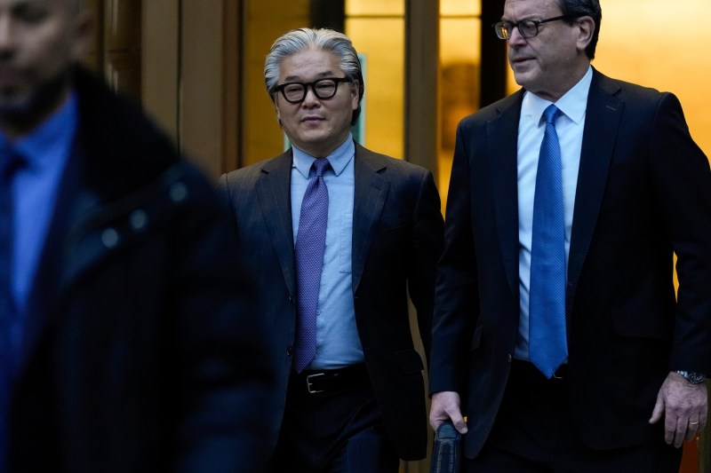 Bill Hwang, miliardarul condamnat la 18 ani de închisoare pentru fraudele devastatoare de pe Wall Street