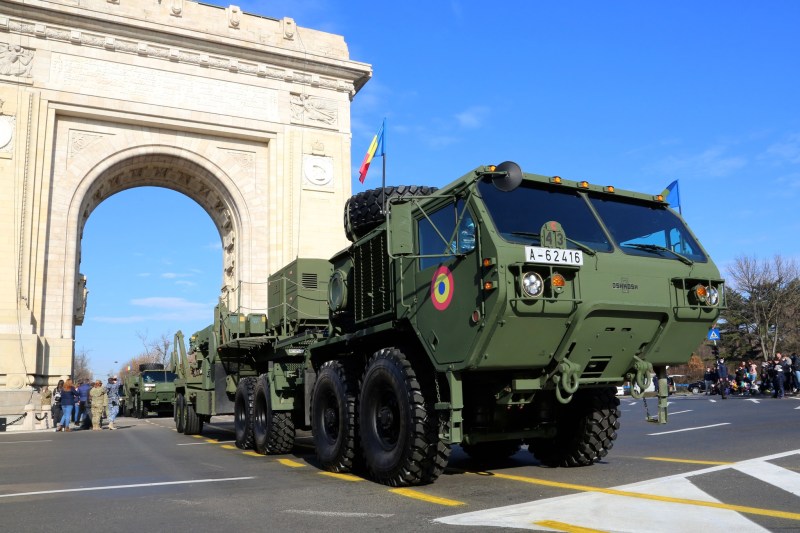 FOTO Parada militară de 1 Decembrie: O dronă Bayraktar va survola și va transmite imagini în direct / Participarea militarilor, aeronavelor și tehnicii militare la evenimentul din București