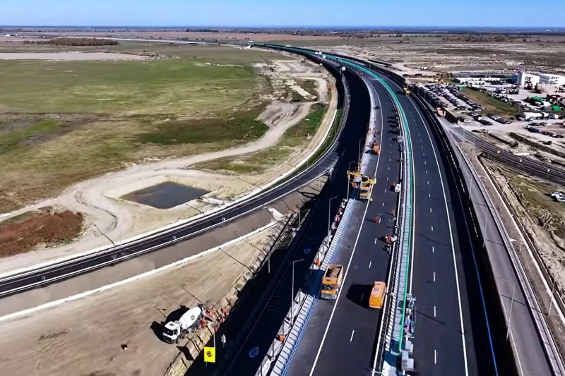 VIDEO Inaugurarea „Cocoașa de la Focșani”: 11 km din Autostrada „Moldovei” devin operaționali