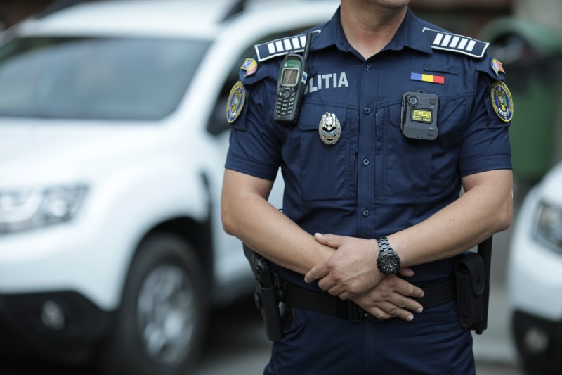 Poliția Română afirmă că nu este necesar să monitorizeze numărul persoanelor somate să elimine postările de pe Facebook înainte de alegeri