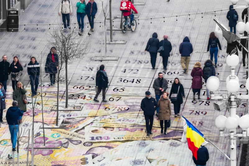 Modificările fiscale pentru 2025 / Top 25, de la SAF-T și e-Factura, la salariul minim și chirii. Care impozite se majorează