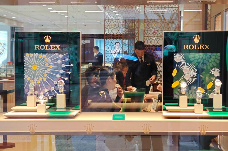 Rolex ajustează prețurile ceasurilor după creșterea dramatică a prețului aurului