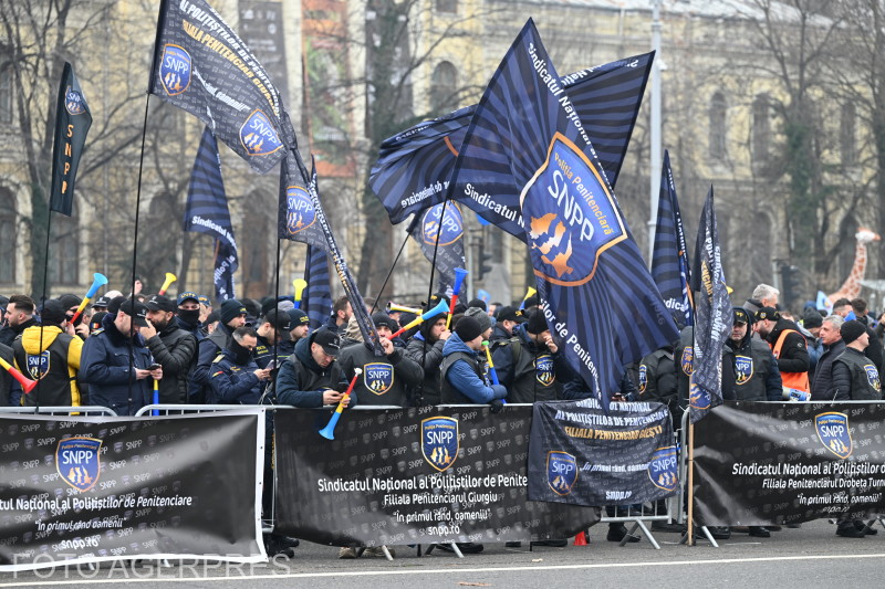 VIDEO Protest masiv al polițiștilor împotriva Ordonanţei trenuleţ. Zonele din București cu trafic restricționat