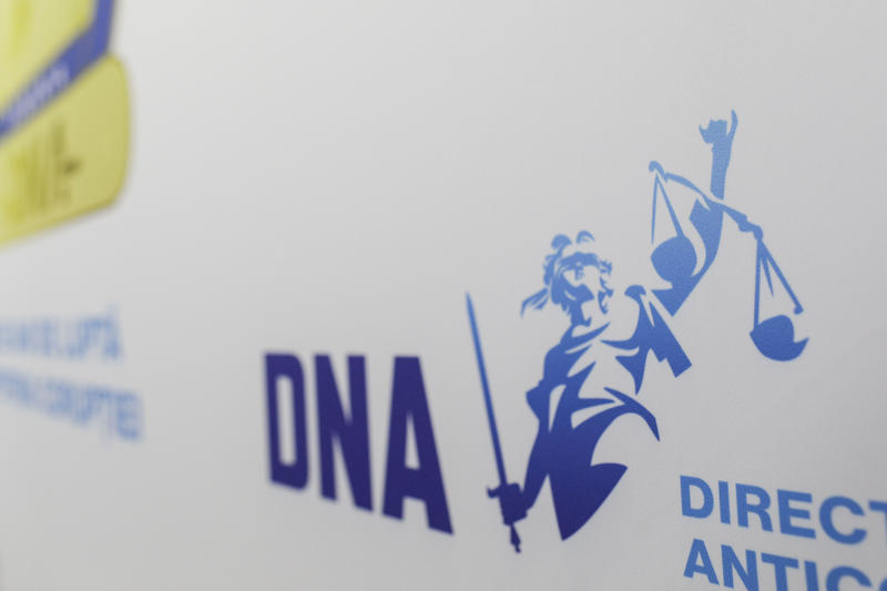 DNA colaborează cu anchetatori din SUA într-un caz de corupție la o organizație internațională