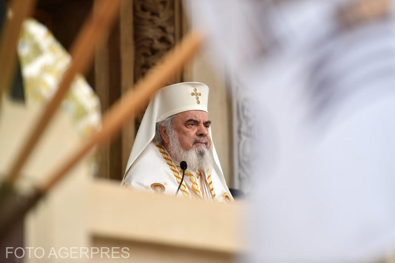 Patriarhul Daniel adresează un mesaj de recuperare rapidă lui Papa Francisc: „Ne rugăm Domnului”