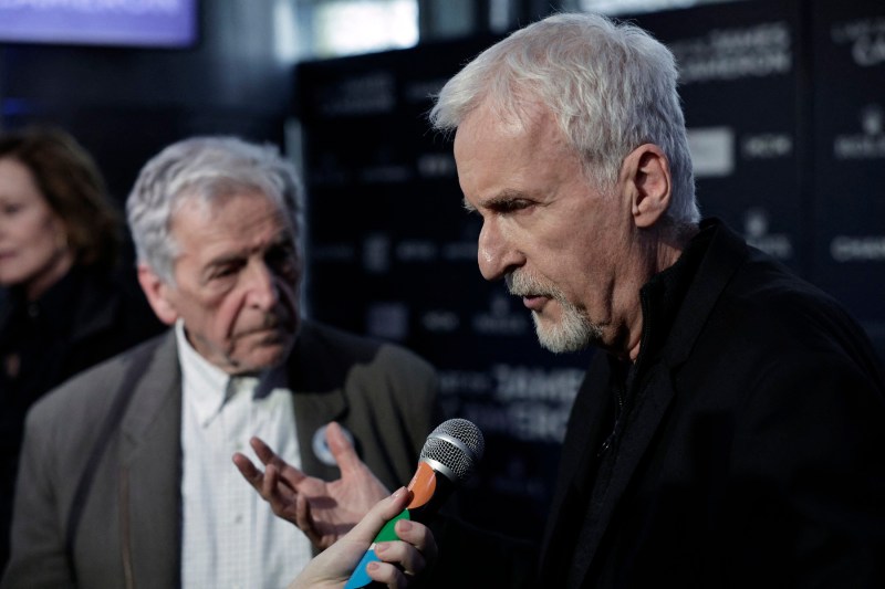 James Cameron declară că așteaptă cu nerăbdare să părăsească definitiv Statele Unite și că va obține în curând cetățenia Noii Zeelande