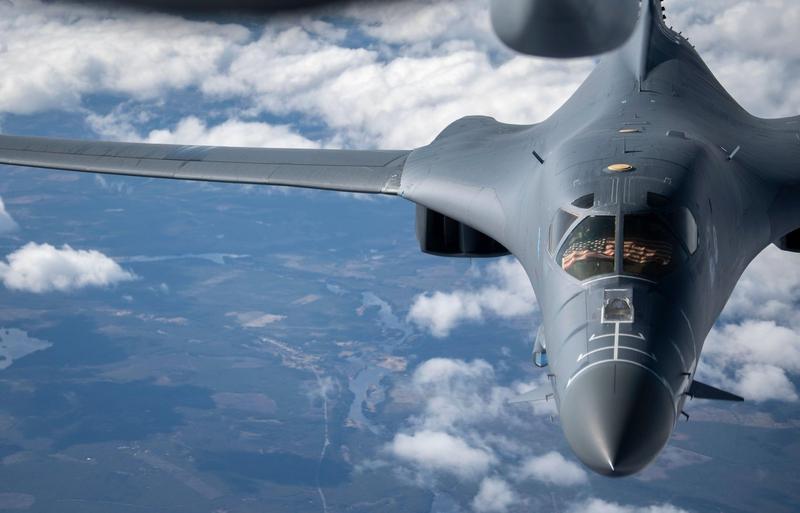 Desfășurarea unui bombardier strategic B-1B de către SUA a stârnit reacții puternice în Coreea de Nord: „O cacealma iresponsabilă”