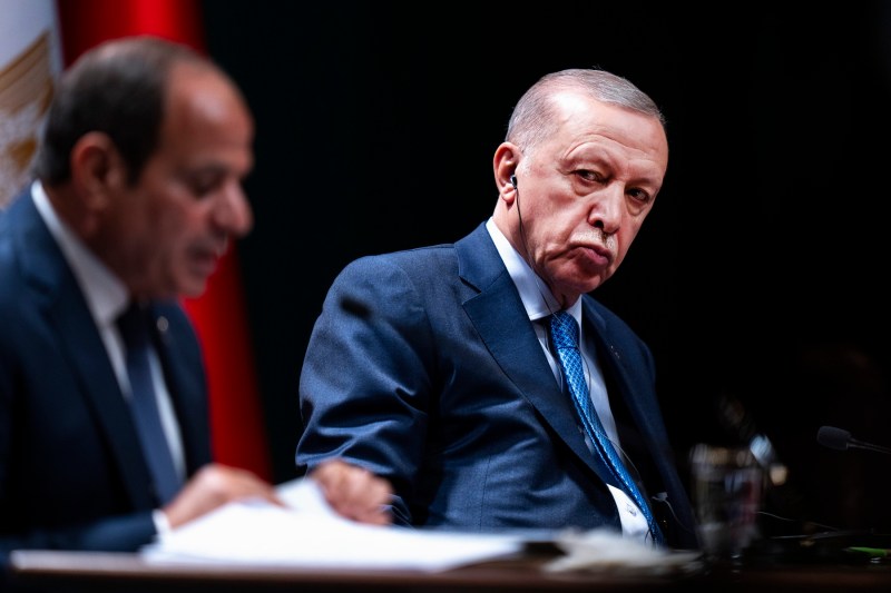 Jurnalist suedez condamnat la închisoare în Turcia pentru insultarea lui Erdogan și acuzat de terorism