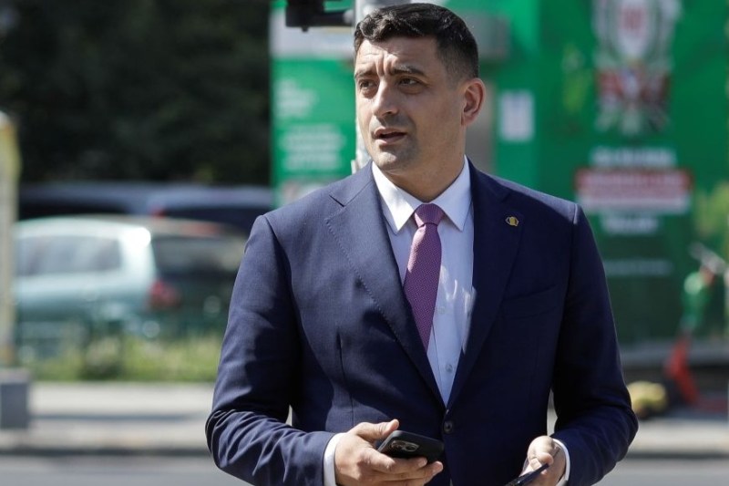 Alegeri prezidențiale 2025. George Simion face noi declarații în ziua votului: „Sunt disponibil pentru orice jurnalist străin să le ofer informații în (aproape) orice limbă”