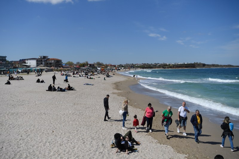 Alegeri prezidențiale 2025: Ghid pentru vot când ești plecat la mare în minivacanța de 1 Mai