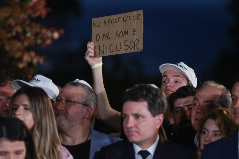 Alegeri prezidențiale 2025: Reacția USR după rezultatele parțiale.