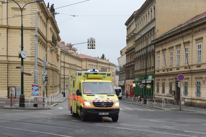 Alertă privind un posibil caz de Ebola în Cehia, autoritățile iau măsuri urgente
