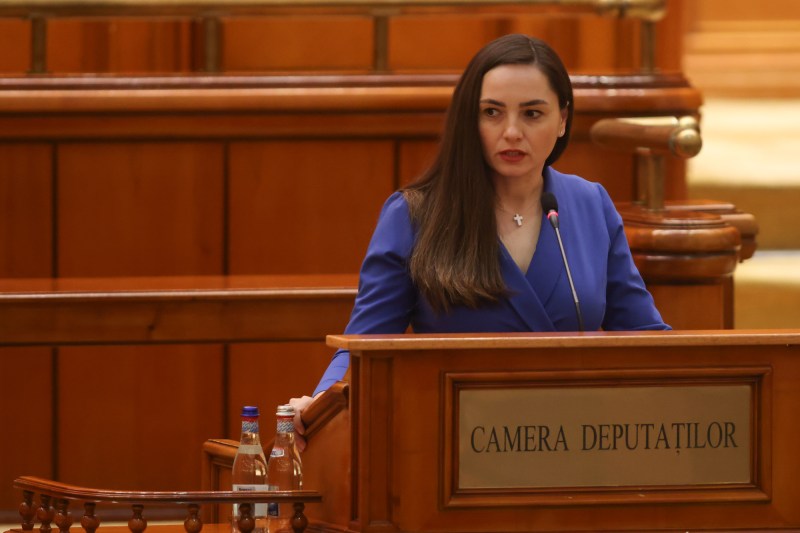 Anamaria Gavrilă îi răspunde celor care vor să emigreze printr-un citat de la Einstein