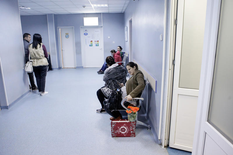 Asociațiile de pacienți: Aproape 50.000 de bolnavi așteaptă din februarie o aprobată pentru a beneficia de tratamente