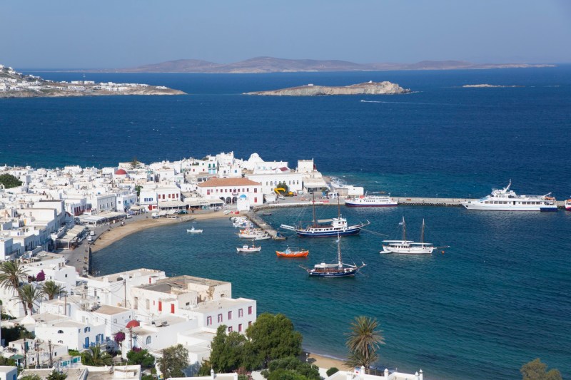 Atenționare pentru românii care pleacă azi în Grecia, în minivacanța de 1 Mai: Grevă în transportul public