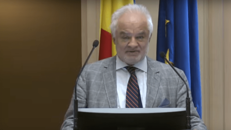 Avertisment BNR: Ce riscuri ne așteaptă dacă nu schimbăm direcția