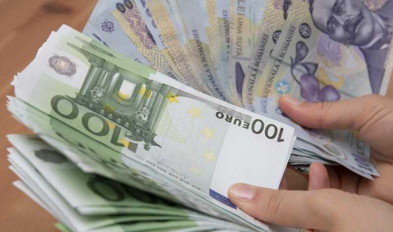 Banca Națională a stabilit un curs al euro de 5.12 lei, un nou record cu impact asupra chiriilor