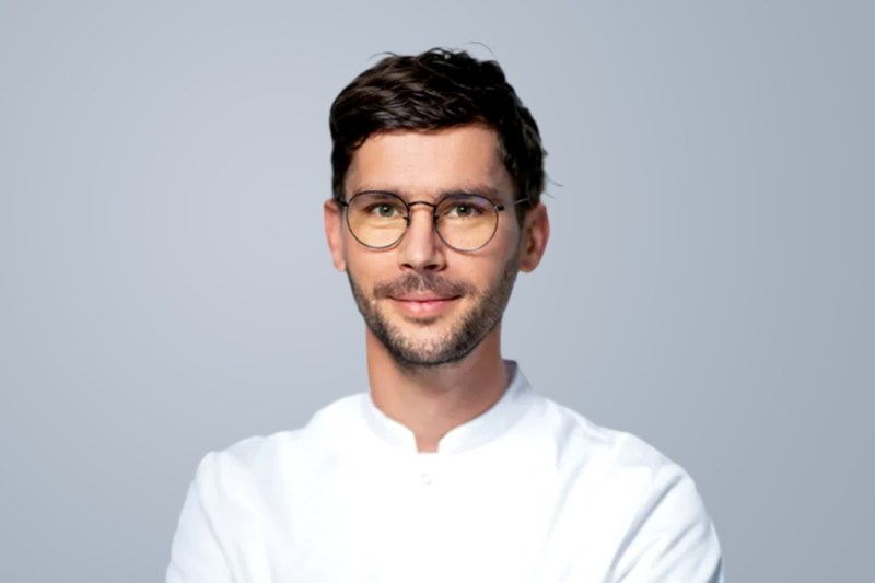 Cancerul de prostată poate apărea și la 36 de ani. Dr. Dmitrii Grumeza, urolog MedLife: „Din păcate, bolile oncologice întineresc”
