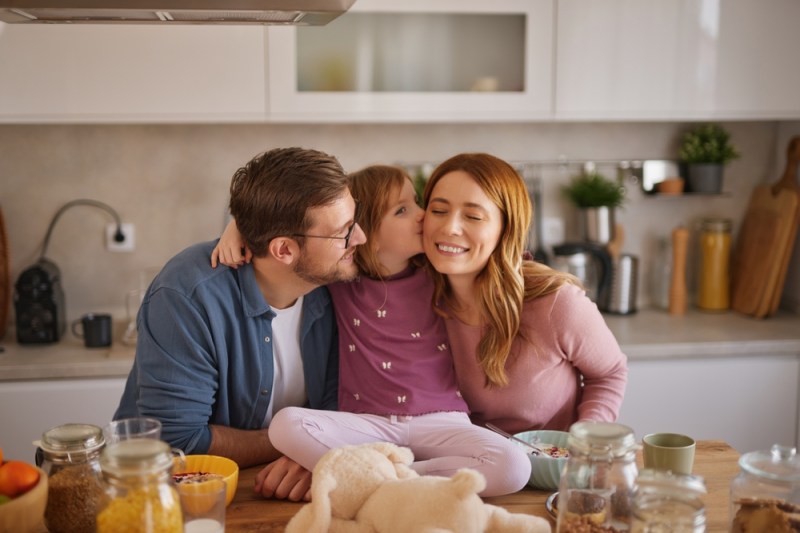 Ce înseamnă slow parenting și 5 beneficii imediate pentru copil