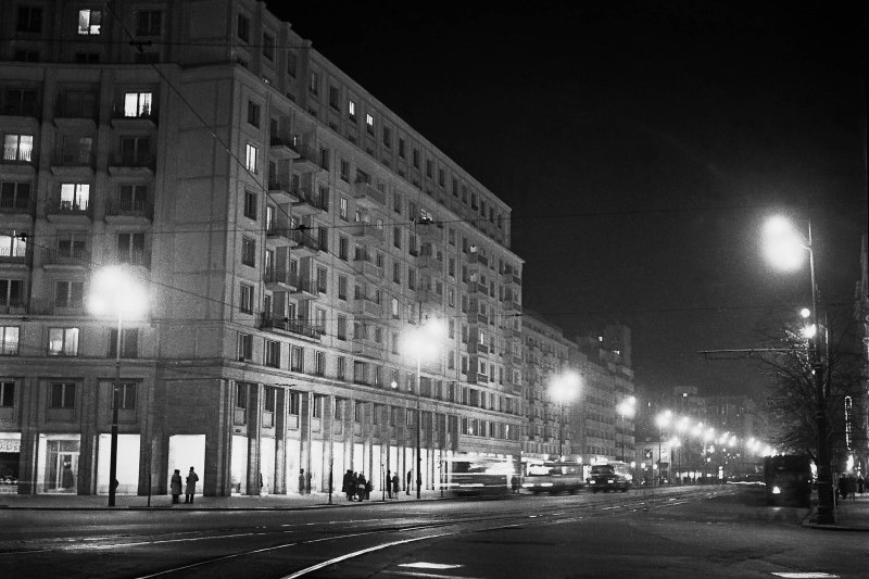 Clădirea emblematică din București, cu o melodie cunoscută și un risc seismic ridicat. Istoria din Piața Romană, Nr. 9