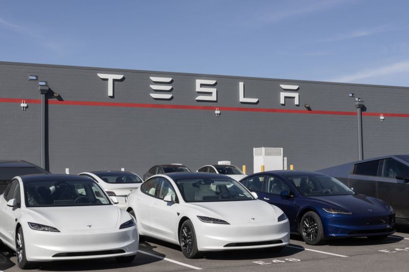 Consiliul Tesla își caută un nou CEO, după ce Elon Musk a fost perceput ca neglijând compania