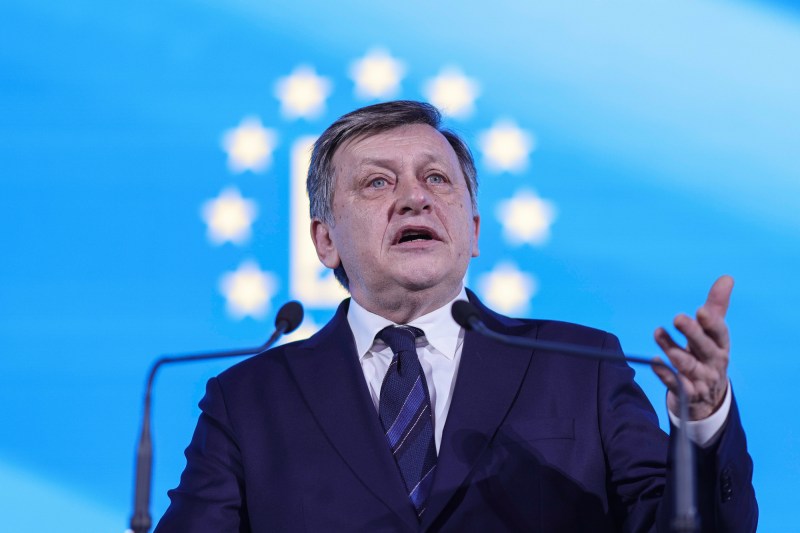 Crin Antonescu: „Europa este sub atac. Dinăuntru și din afară”