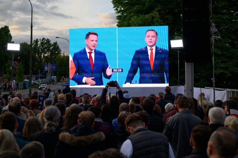 Critici severe asupra competiției electorale din Polonia: „O alegere iresponsabilă”