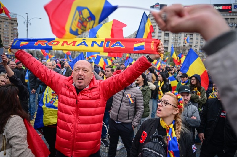 Cum putem să ne reconciliem acum cu ceilalți români? Răspunsuri disponibile în newsletter-ul de mâine, „Rațiunea, înapoi!”