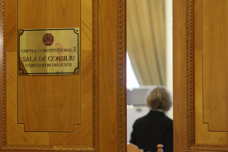 Curtea Constituțională analizează vineri cererea de anulare a alegerilor