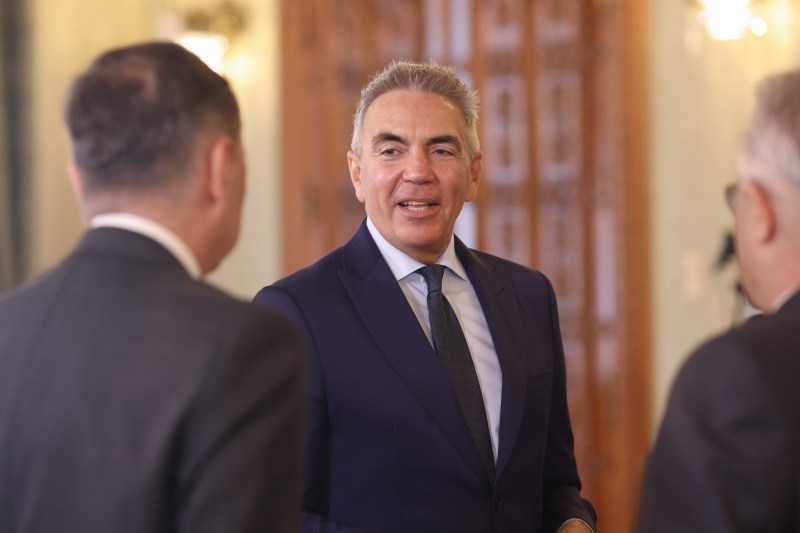 Dragoș Anastasiu: Nu putem afirma încă dacă taxele vor fi majorate. În prezent, suntem în etapa de analiza detaliată a situației.