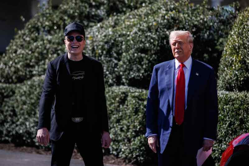 Elon Musk își încheie mandatul tumultuos în administrația Trump