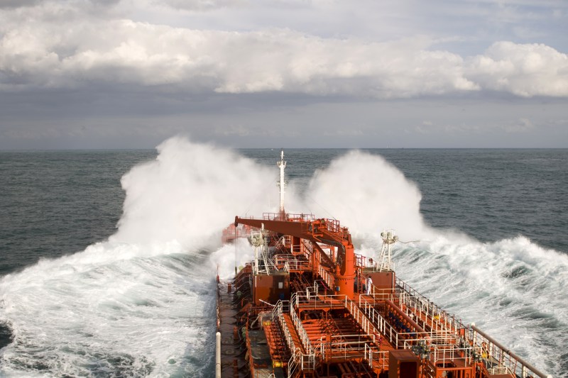 Estonia anunță reținerea unui tanc petrolier de către Rusia în Marea Baltică