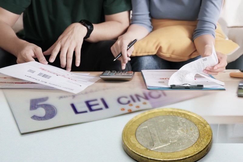 Euro depășește 5 lei: Ce opțiuni am pentru protejarea economiilor mele?