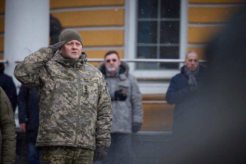 Fostul lider al Armatei Ucrainei, Valeri Zalujnîi, avertizează asupra realității dure din Ucraina: „Sper că nu există oameni care își mai pun speranțe într-un miracol.”