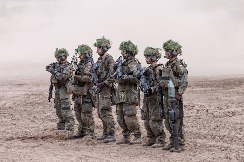 Germania plănuiește să reintroducă recrutarea militară. Câți soldați vizează Bundeswehr-ul