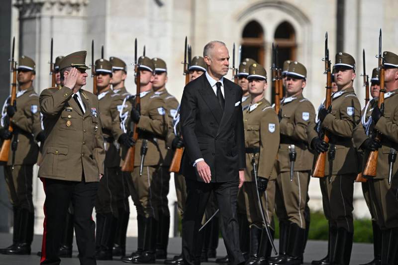 „Intrăm în faza zero a drumului spre conflict militar”. O declarație a ministrului Apărării din Ungaria a fost difuzată de opozitie.