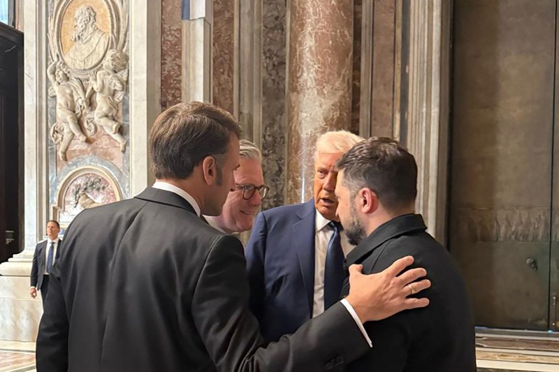 Macron anunță că Europa pregătește sancțiuni împotriva Moscovei „în coordonare” cu Washingtonul