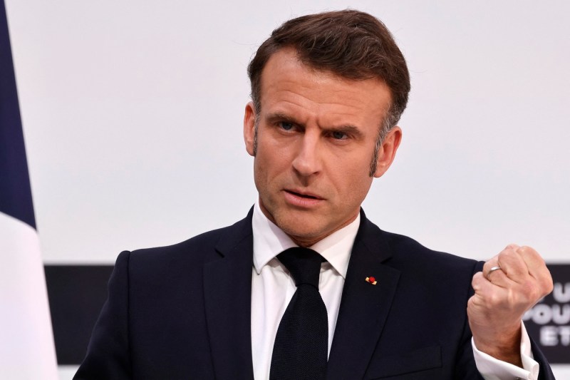 Macron solicită guvernului francez acțiuni împotriva mișcării Frăția Musulmană. Raport detaliat despre „gravitatea” situației