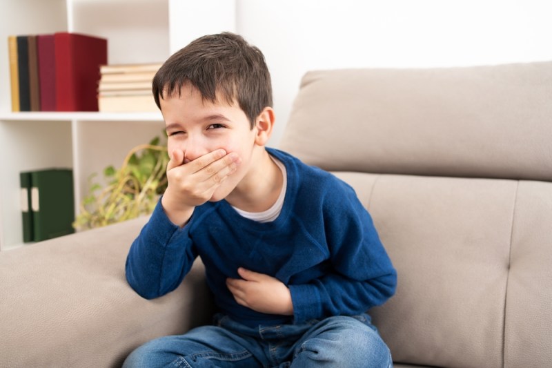 Manifestările bolii de reflux gastroesofagian la copii diferă în funcție de vârstă. Pediatru: „Esential este să diferențiem boala de refluxul fiziologic”
